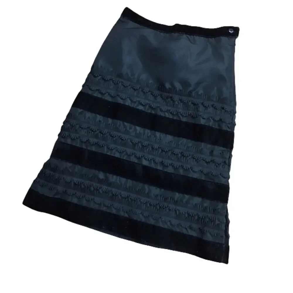 The‎ Children's Place Girls Skirt Size 5 Black Velvet Holiday NEW